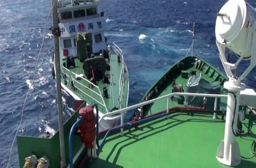 越南拍攝的中國?？樟α孔o衛981鉆井平臺。