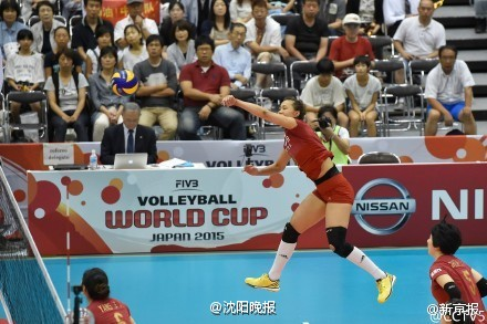 中國女排戰勝日本隊 時隔11年再奪世界冠軍 中國女排戰勝日本隊 時隔11年再奪世界冠軍