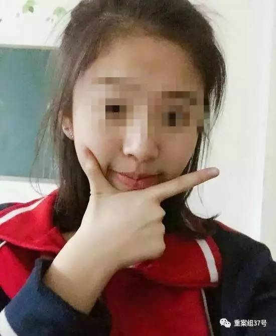 17歲高中男生教室里掐死女同學,被訴故意殺人和強奸