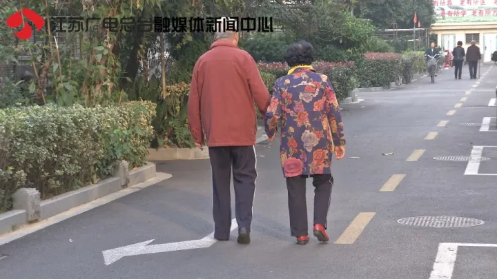 老太秀恩愛！網友被一封跨越60年的情書甜哭了