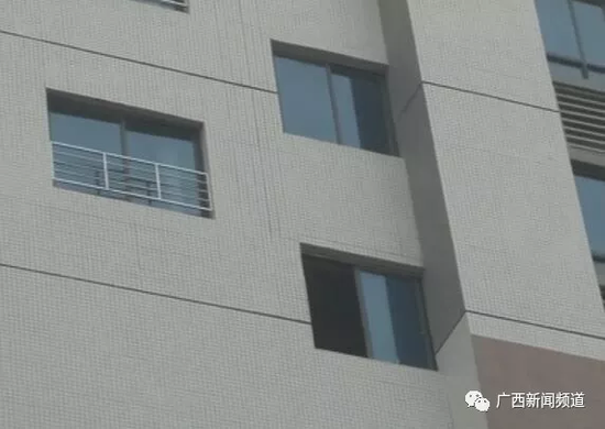 12日上午,經過醫院治療后,女子華某已經清醒,并能開口說話。華某對民警說: