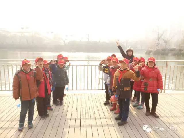 孩子們的笑臉是冬日里最燦爛的陽光~ 孩子們的笑臉是冬日里最燦爛的陽光~