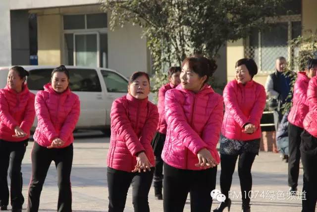 鄭州人民醫院生命奇跡藝術團《白金急救十分鐘》舞蹈表演 鄭州人民醫院生命奇跡藝術團《白金急救十分鐘》舞蹈表演