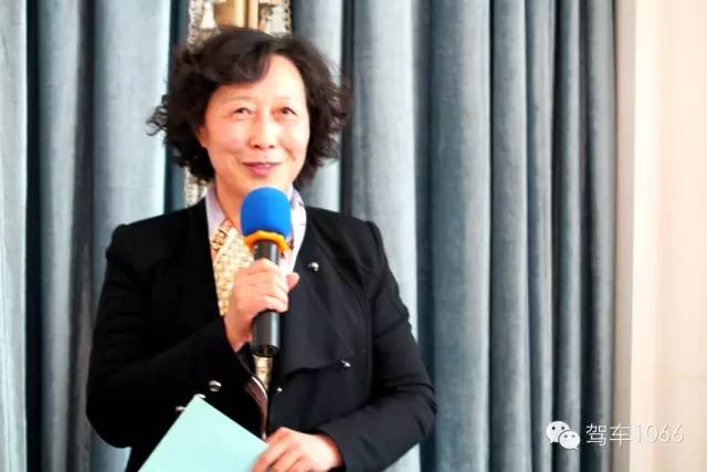 大愛心理咨詢機構負責人 周曉萍 大愛心理咨詢機構負責人 周曉萍