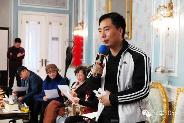 星星裝飾公司董事長、詩人 孔令偉 星星裝飾公司董事長、詩人 孔令偉