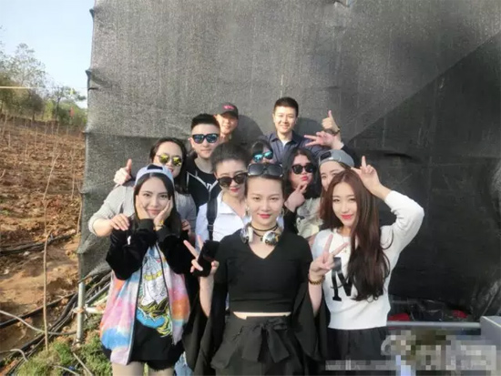 能認(rèn)出幾位超女?王佳月和其他兩位超女本周就要前往長(zhǎng)沙咯 能認(rèn)出幾位超女?王佳月和其他兩位超女本周就要前往長(zhǎng)沙咯