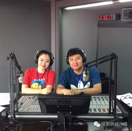 河南新聞廣播主持人趙凱、田羽全程現場直播 河南新聞廣播主持人趙凱、田羽全程現場直播
