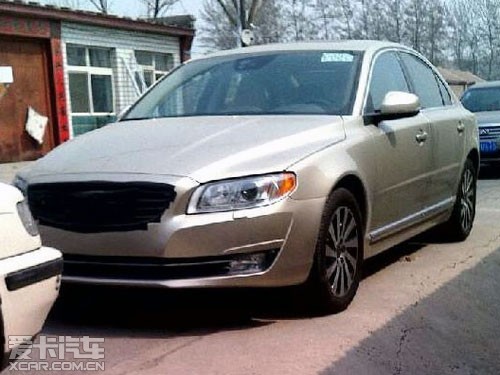 國產新款沃爾沃S80L 諜照