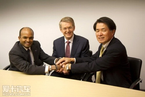 福特副總裁拉茲·奈爾、戴姆勒董事托馬斯·韋伯、日產副總裁山下光彥 福特副總裁拉茲·奈爾、戴姆勒董事托馬斯·韋伯、日產副總裁山下光彥