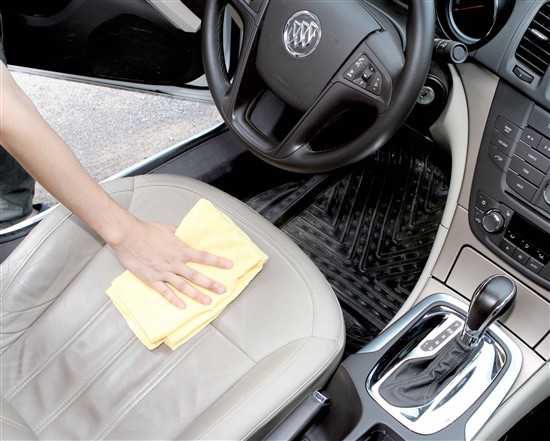 真皮座椅的清潔與養護 真皮座椅的清潔與養護