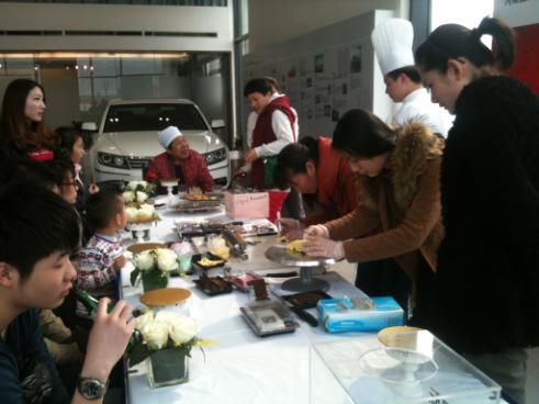 河南國際 “家年華創新之旅-翻糖蛋糕DIY”活動 河南國際 “家年華創新之旅-翻糖蛋糕DIY”活動