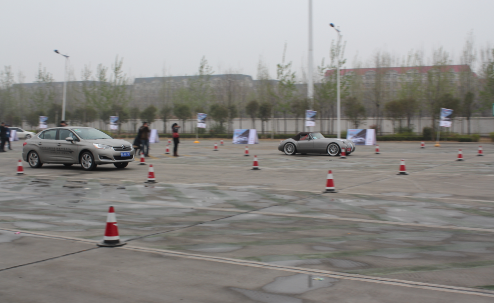 河南瑞銘“百米沖刺王”挑戰賽 河南瑞銘“百米沖刺王”挑戰賽