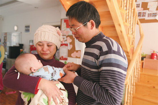 半年之后，奇奇終于見到爸爸媽媽了