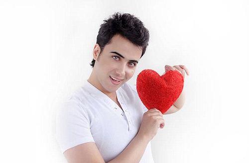 伊拉克18歲大學生自稱地球上最帥男人(網頁截圖)