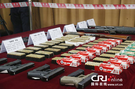 湖北破獲一起走私武器彈藥案 湖北破獲一起走私武器彈藥案