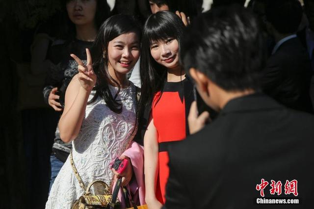 圓明園舉行高三學生成人禮 圓明園舉行高三學生成人禮