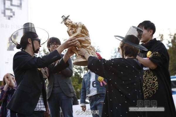 韓國舉辦“發呆大賽” 選手面僵齊放空 韓國舉辦“發呆大賽” 選手面僵齊放空