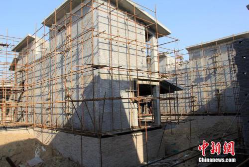 鄭州黃河邊現大規模別墅群 鄭州黃河邊現大規模別墅群