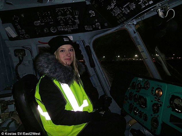 俄羅斯青年夜潛機場 進出跑道無人發現 俄羅斯青年夜潛機場 進出跑道無人發現