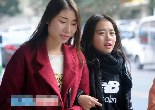 四川藝考現場:一大波美女云集 四川藝考現場:一大波美女云集