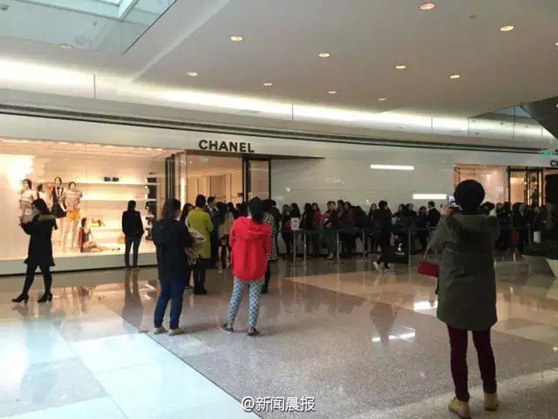 奢侈品牌中國區降價引發搶購 奢侈品牌中國區降價引發搶購