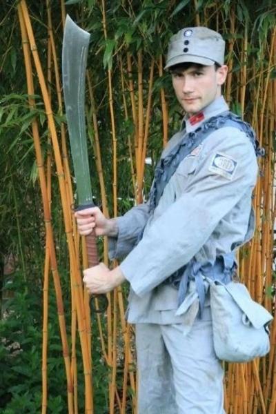 外國軍迷扮演中國抗戰軍人 外國軍迷扮演中國抗戰軍人