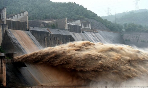 黃河小浪底調水調沙 場面震撼 黃河小浪底調水調沙 場面震撼