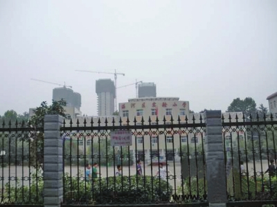 平頂山市湛河區實驗小學校園 資料圖 平頂山市湛河區實驗小學校園 資料圖