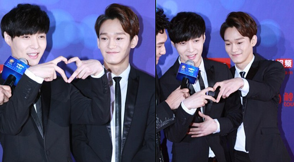 EXO成員張藝興和金鐘大作為代表上臺領獎,最受歡迎組合獎也是實至名歸。 EXO成員張藝興和金鐘大作為代表上臺領獎,最受歡迎組合獎也是實至名歸。