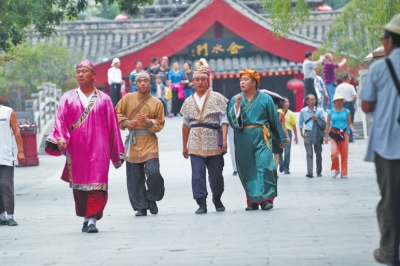 景區不漲價,希望游客玩得開心。 景區不漲價,希望游客玩得開心。