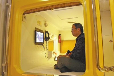 開(kāi)封“膠囊旅館”假期爆滿(mǎn) 專(zhuān)家稱(chēng)不會(huì)遍地開(kāi)花 開(kāi)封“膠囊旅館”假期爆滿(mǎn) 專(zhuān)家稱(chēng)不會(huì)遍地開(kāi)花