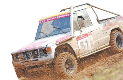 皮卡因既有轎車的舒適性，又有貨車的載貨能力，同時也具備較強的越野性能，深受廣大車友喜愛。