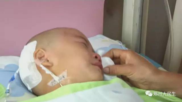 剪刀插入6歲女孩頭部 圖片讓人心驚膽戰 剪刀插入6歲女孩頭部 圖片讓人心驚膽戰