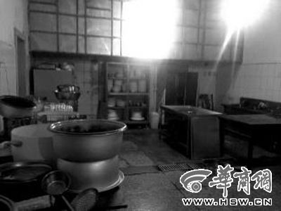 李小龍平時工作的地方 記者 王輝/攝 李小龍平時工作的地方 記者 王輝/攝