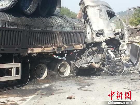 事故現場 顏新陽 攝 事故現場 顏新陽 攝