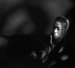 遲貴柱被判無罪后,怎么也高興不起來。 遲貴柱被判無罪后,怎么也高興不起來。