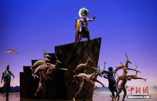 資料圖:6月14日晚,迪士尼經典音樂劇《獅子王》中文版在上海舉行全球首演 資料圖:6月14日晚,迪士尼經典音樂劇《獅子王》中文版在上海舉行全球首演