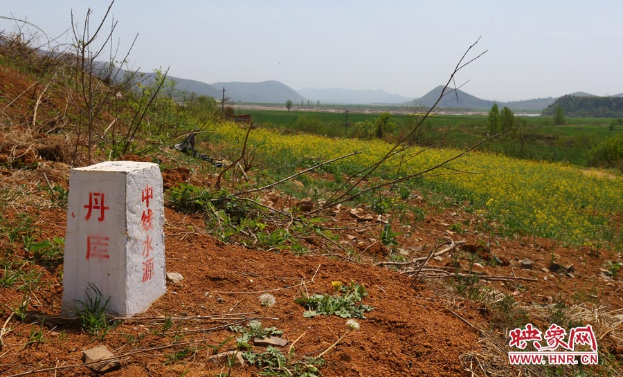丹江口水庫中線水源地標(biāo) 丹江口水庫中線水源地標(biāo)