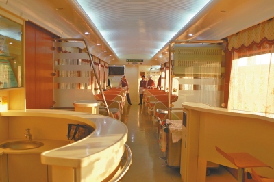 餐車 暖色帶來溫馨的感覺 餐車 暖色帶來溫馨的感覺