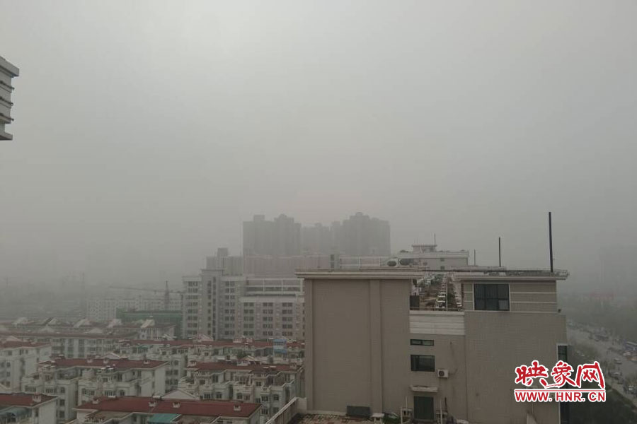 遠(yuǎn)處單位景象已經(jīng)變得模糊 遠(yuǎn)處單位景象已經(jīng)變得模糊