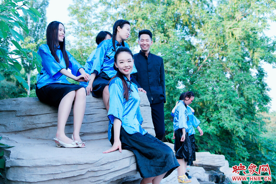 最是那溫柔一笑，定格了四年所有的記憶。