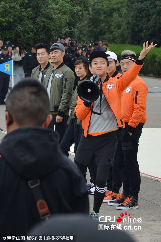 《奔跑吧兄弟》第三季劇組到南京錄制節目。