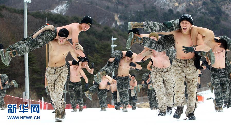 韓美舉行極寒雪地聯(lián)合訓(xùn)練(高清組圖) 韓美舉行極寒雪地聯(lián)合訓(xùn)練(高清組圖)