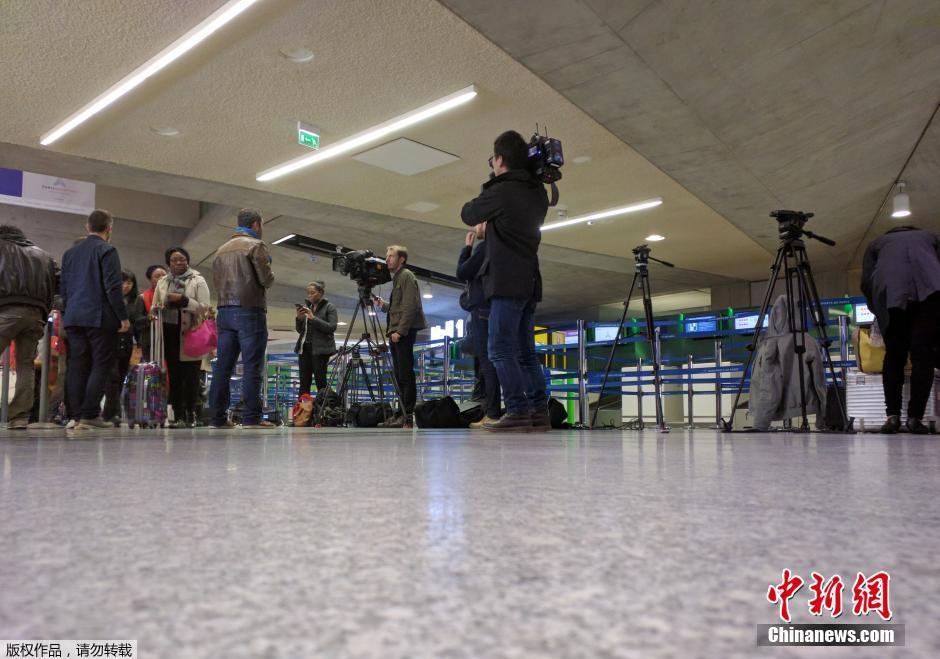 載66人埃航失聯客機墜毀 同線航班當晚照常起飛 載66人埃航失聯客機墜毀 同線航班當晚照常起飛