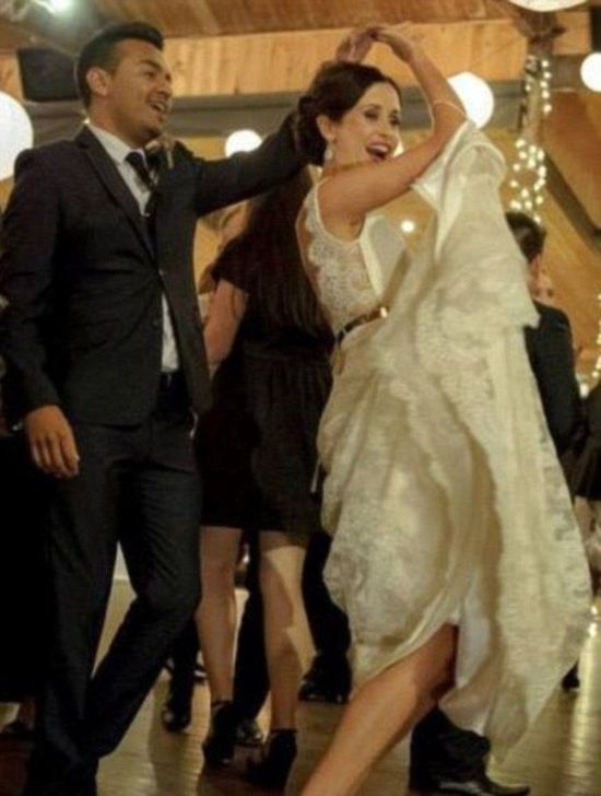 澳新婚夫婦最后一刻改乘較早航班 躲過馬航空難 澳新婚夫婦最后一刻改乘較早航班 躲過馬航空難