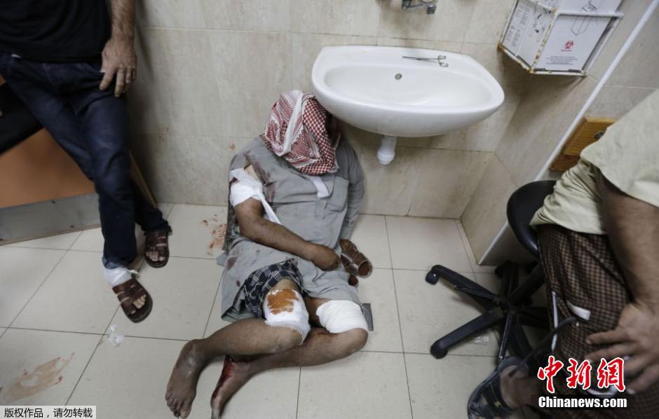 加沙一家醫院遭以軍炮火襲擊 現場濃煙滾滾 加沙一家醫院遭以軍炮火襲擊 現場濃煙滾滾