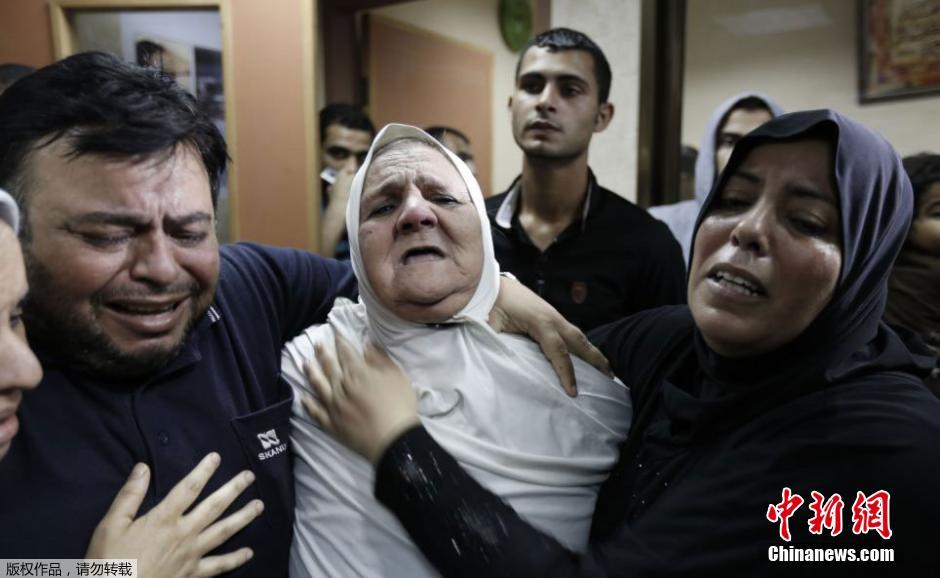 加沙一家醫院遭以軍炮火襲擊 現場濃煙滾滾 加沙一家醫院遭以軍炮火襲擊 現場濃煙滾滾