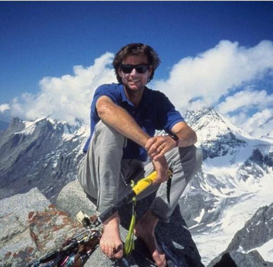 美國登山者遇雪崩喪命 尸體封存冰川16年被發現