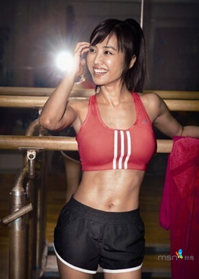 蔡依林 你的馬甲線“脫妝”了！