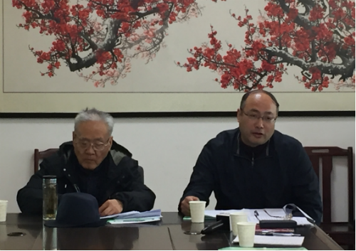 (左:原周口地區常委秘書長梁祖靈 ;右:鄲城縣委常委組織部長侯磊 ) (左:原周口地區常委秘書長梁祖靈 ;右:鄲城縣委常委組織部長侯磊 )